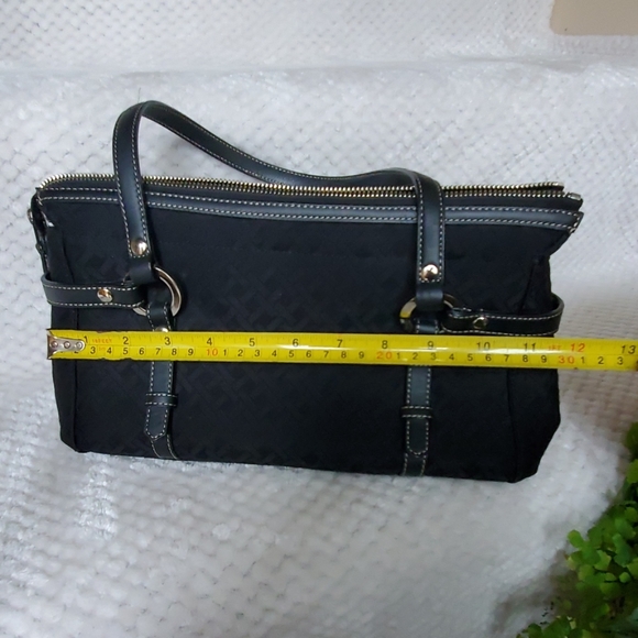 Soft Pebbled Rectangular Satchel - Picture 6 of 8